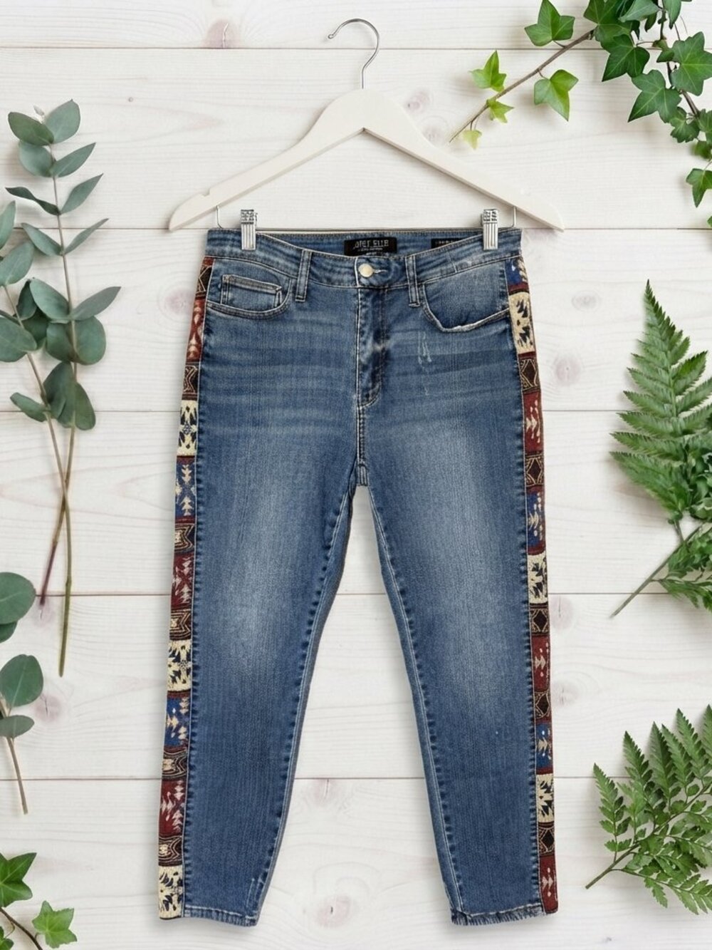 Judy Blue Jeans 9/29 Skinny Aztec Trim Distressed Stretch Denim Curve Hugging